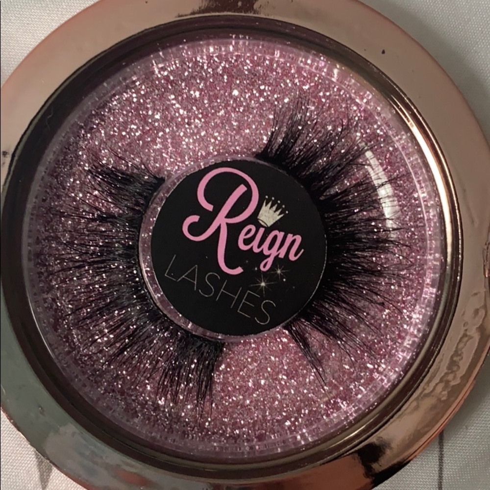 Reign Lashes “Kylie” 🔮